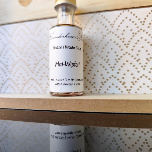 Mai-Wipferl Sirup
